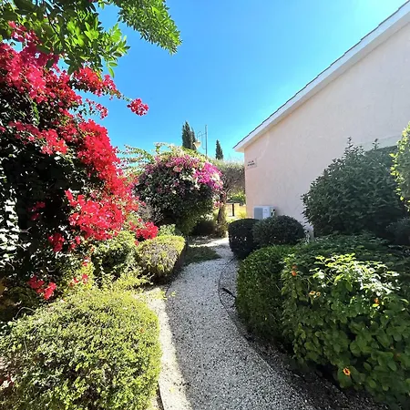 Villa Athena *